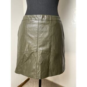 NWT Jun & Ivy Women's Vegan Leather Lined Chic Preppy Pocket Mini Skirt Green M